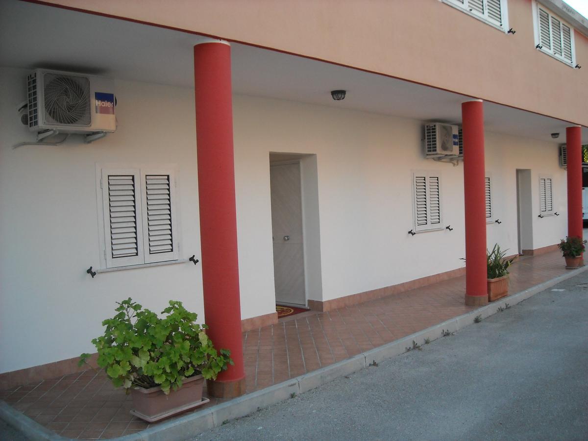 B&B Dal Gallo Battipaglia Ngoại thất bức ảnh